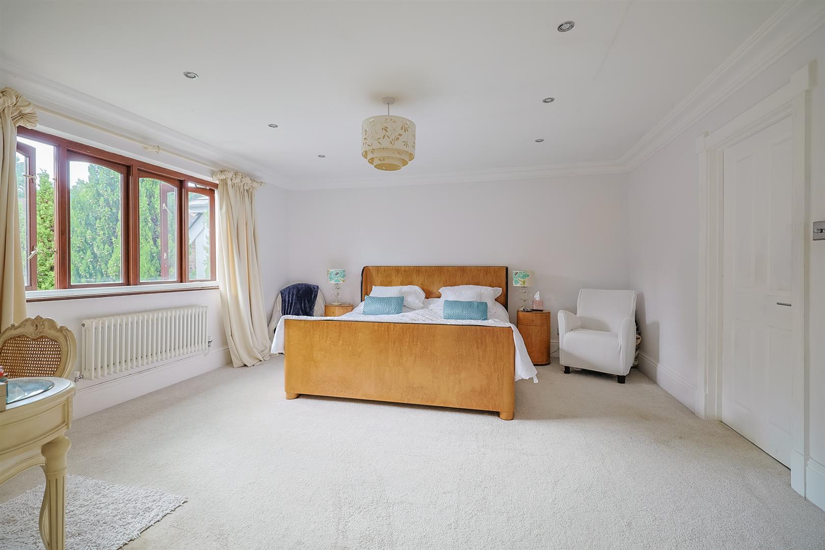 4 Palmyra Court, West Cross, Swansea, SA3 5TJ